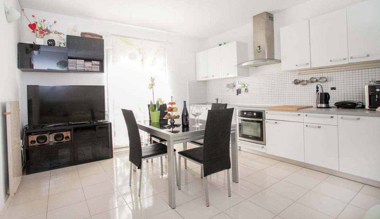 Apartment Nina , Bacvice Beach Split Exterior foto